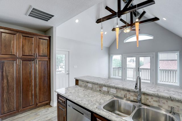 50 W 8th Street A-D, Kemah, TX 77565