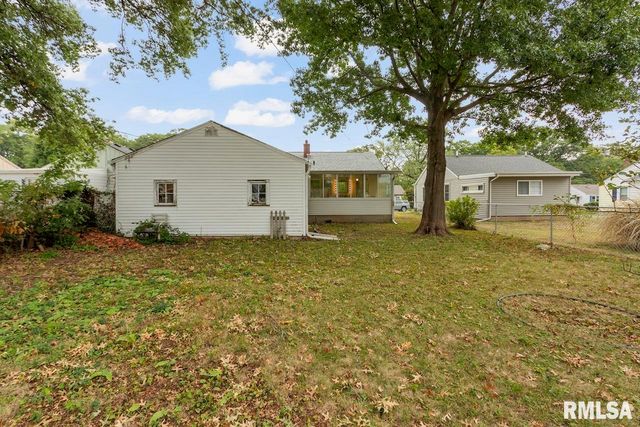 5029 N BEST Street, Peoria Heights, IL 61616