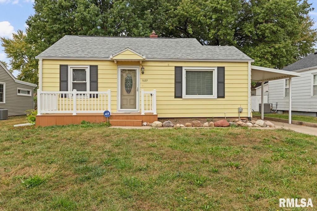 5029 N BEST Street, Peoria Heights, IL 61616