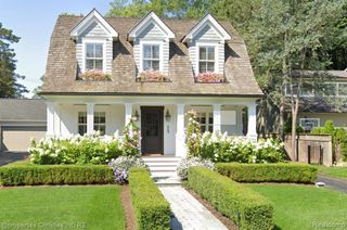 469 Bonnie Brier Street, Birmingham, MI 48009