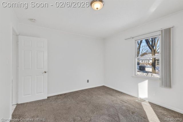 10111 Troy Street, Oak Park, MI 48237