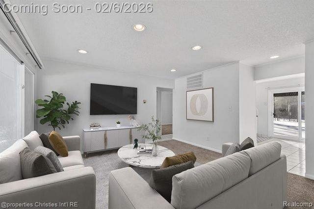 10111 Troy Street, Oak Park, MI 48237