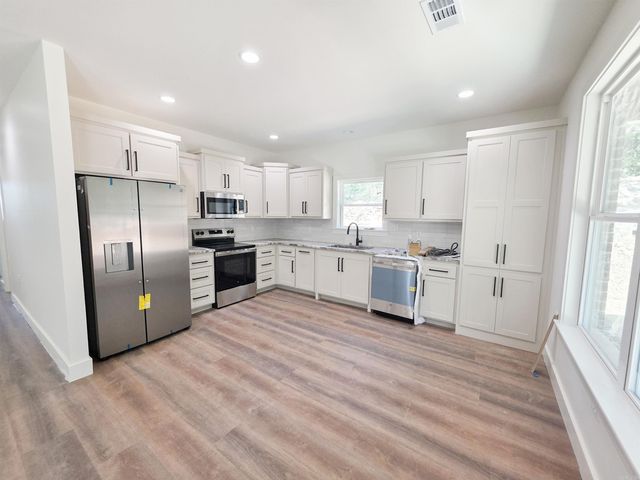 563 Crepe Myrtle Loop, Cabot, AR 72023