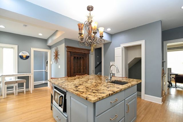 510 Knollwood Drive SE, Cedar Rapids, IA 52403