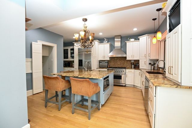 510 Knollwood Drive SE, Cedar Rapids, IA 52403