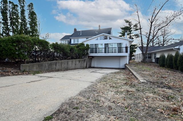 510 Knollwood Drive SE, Cedar Rapids, IA 52403