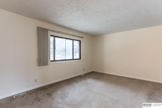 7301 S 81 Street, La Vista, NE 68128