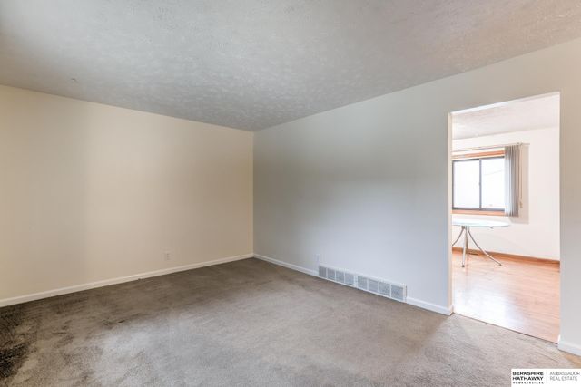 7301 S 81 Street, La Vista, NE 68128