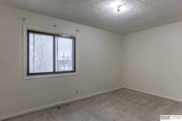 7301 S 81 Street, La Vista, NE 68128