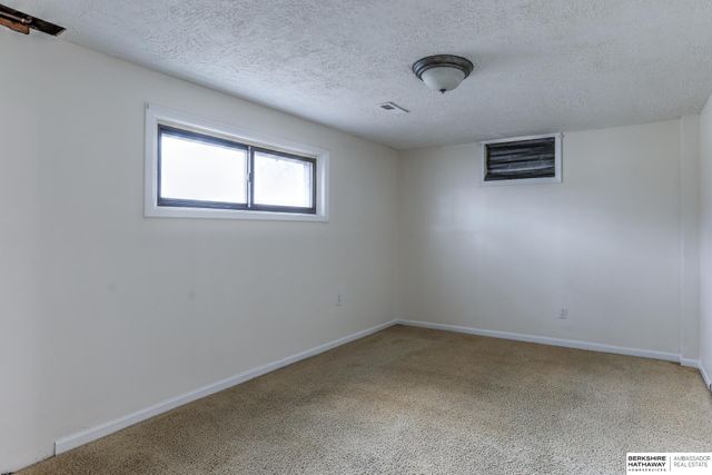 7301 S 81 Street, La Vista, NE 68128