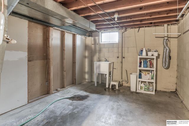 7301 S 81 Street, La Vista, NE 68128