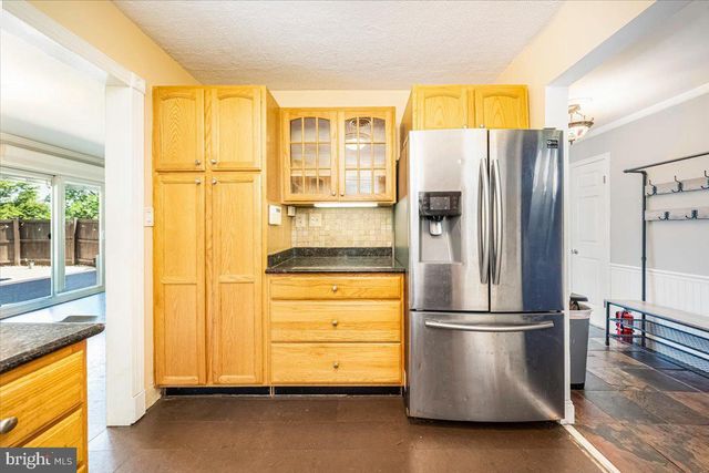 5968 GROVE HILL RD, Frederick, MD 21703