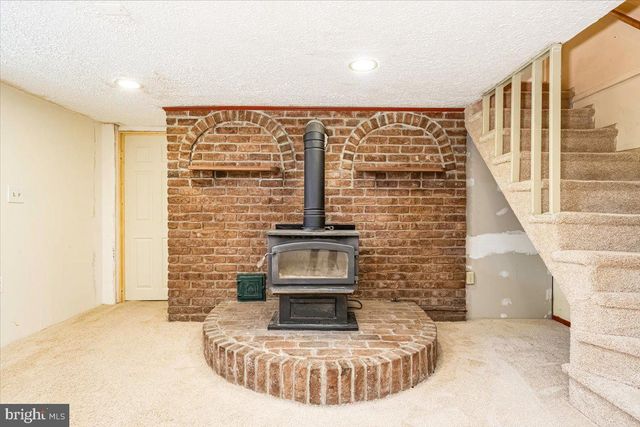5968 GROVE HILL RD, Frederick, MD 21703