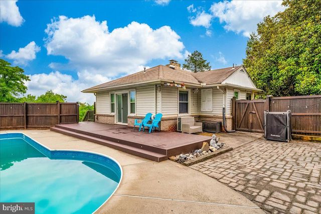 5968 GROVE HILL RD, Frederick, MD 21703