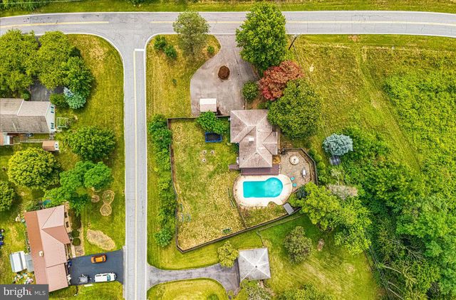 5968 GROVE HILL RD, Frederick, MD 21703