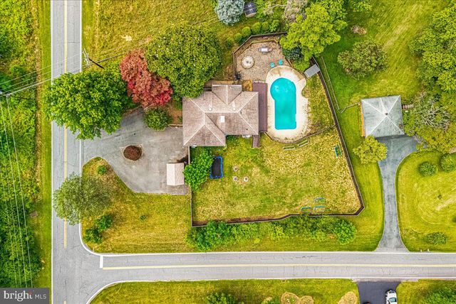 5968 GROVE HILL RD, Frederick, MD 21703