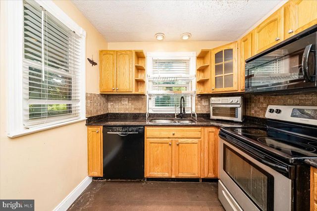 5968 GROVE HILL RD, Frederick, MD 21703