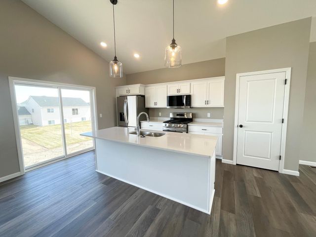 19847 Enfield Avenue N, Forest Lake, MN 55025