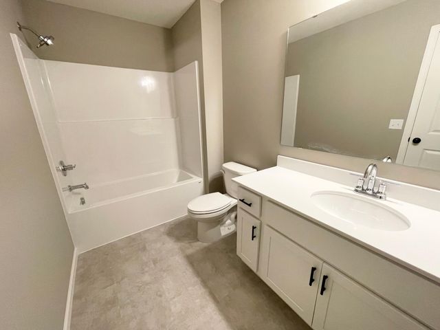 19847 Enfield Avenue N, Forest Lake, MN 55025