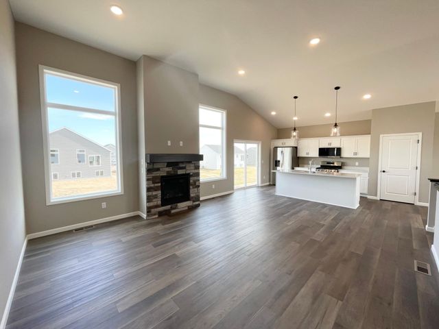19847 Enfield Avenue N, Forest Lake, MN 55025