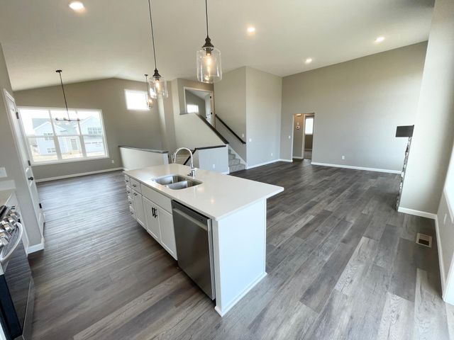 19847 Enfield Avenue N, Forest Lake, MN 55025