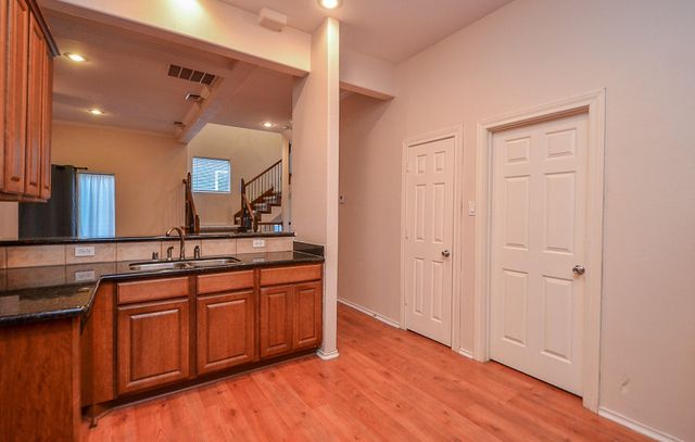 1610 Holman St Street, Houston, TX 77004