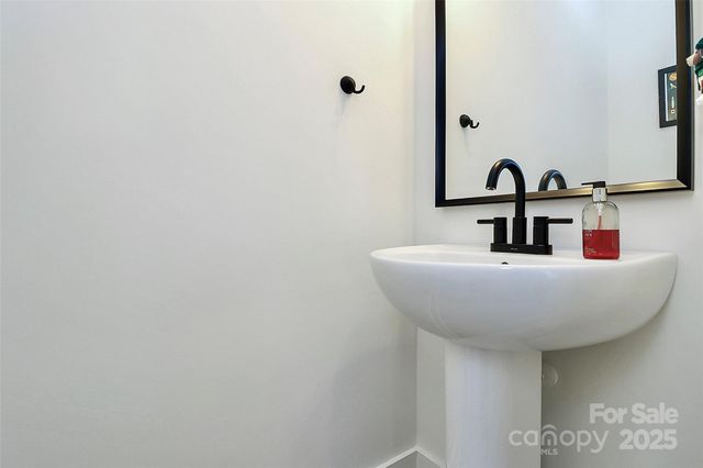 27740 Taylor Lane, Albemarle, NC 28001