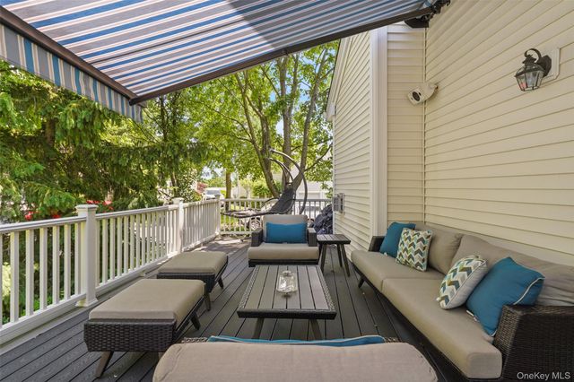 2 Heirloom Lane, Rye Brook, NY 10573