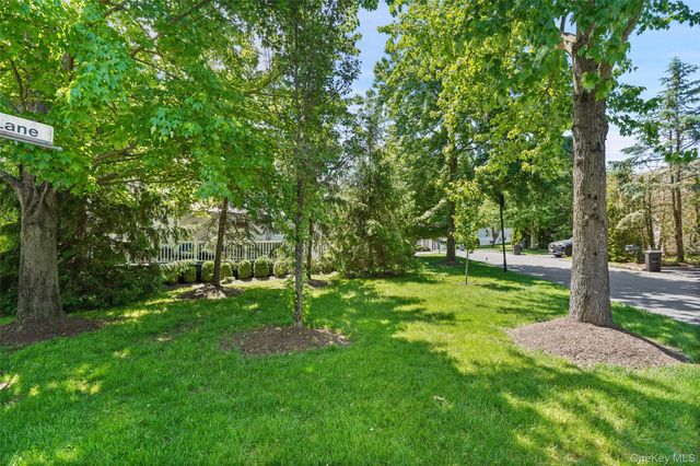 2 Heirloom Lane, Rye Brook, NY 10573