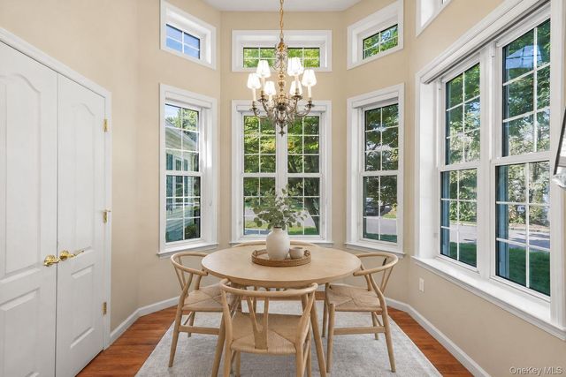 2 Heirloom Lane, Rye Brook, NY 10573