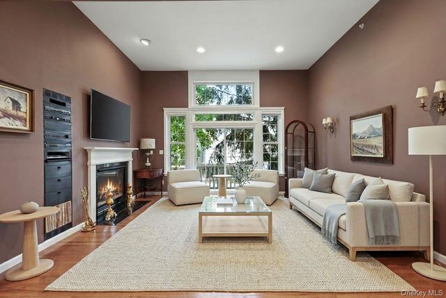 2 Heirloom Lane, Rye Brook, NY 10573