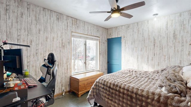 1820 W Genesee Street, Lapeer, MI 48446