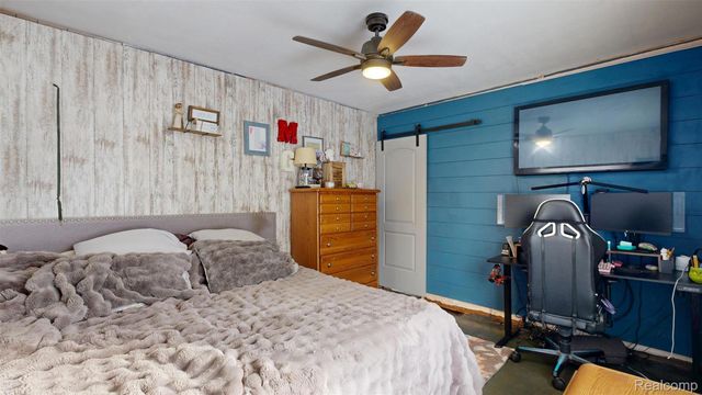 1820 W Genesee Street, Lapeer, MI 48446