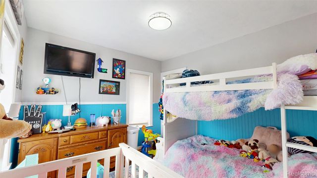 1820 W Genesee Street, Lapeer, MI 48446