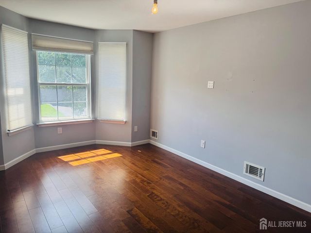 171 Nebula Road, Piscataway, NJ 08854