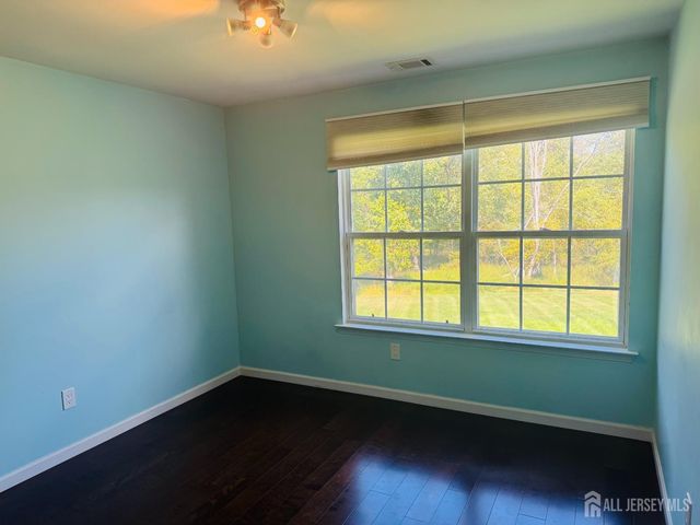 171 Nebula Road, Piscataway, NJ 08854