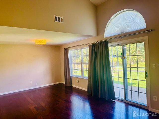 171 Nebula Road, Piscataway, NJ 08854
