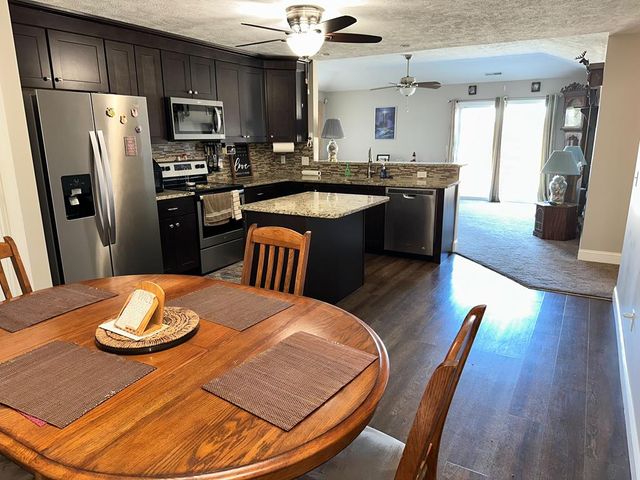 1909 Teakwood Drive, Ontario, OH 44906