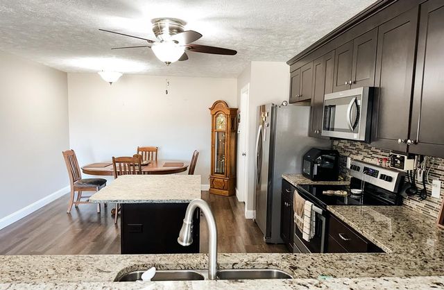 1909 Teakwood Drive, Ontario, OH 44906