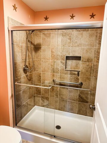 1909 Teakwood Drive, Ontario, OH 44906