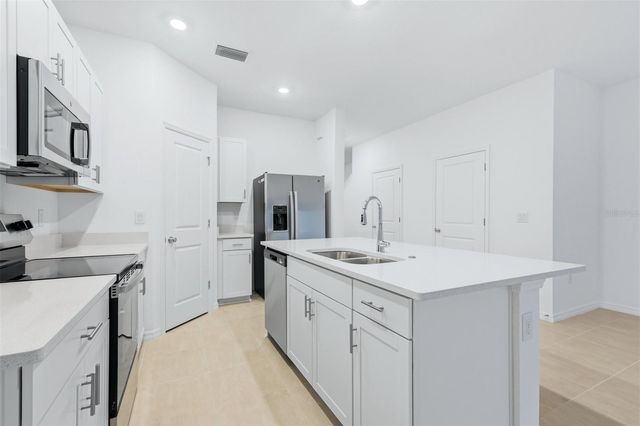 8417 LUNAR SKYE STREET, Sarasota, FL 34241