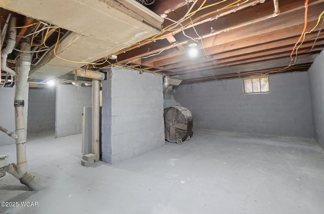 932 Faurot Avenue, Lima, OH 45801