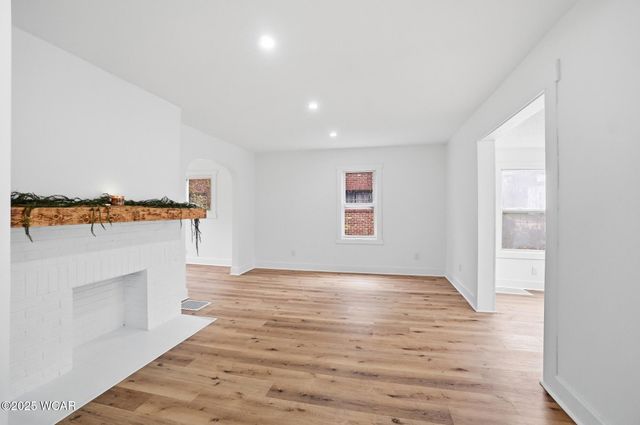 932 Faurot Avenue, Lima, OH 45801