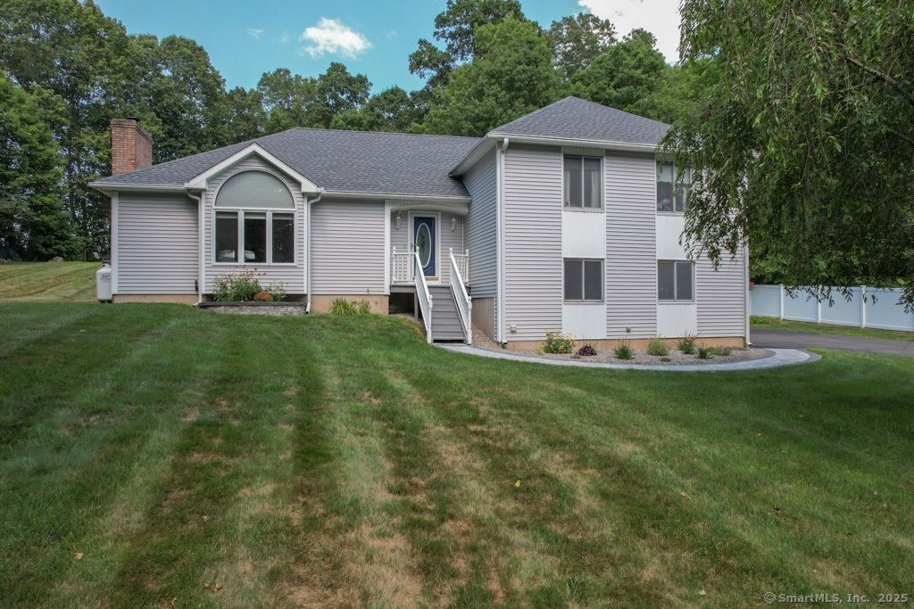 55 Center Street, Wolcott, CT 06716