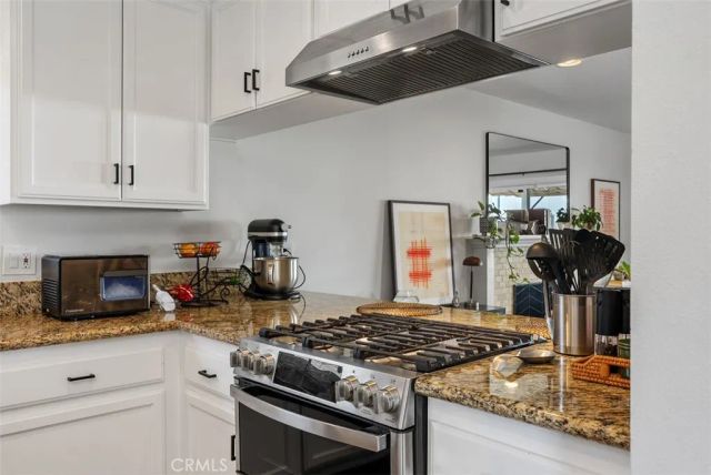 279 N Sacramento Street, Orange, CA 92867