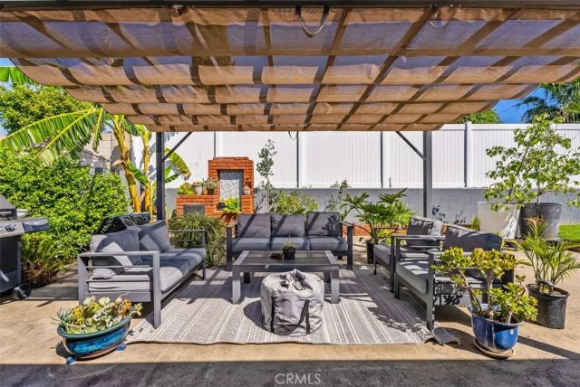 279 N Sacramento Street, Orange, CA 92867