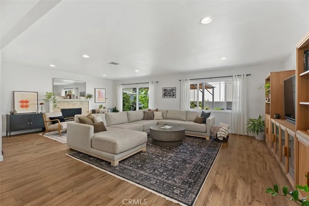 279 N Sacramento Street, Orange, CA 92867