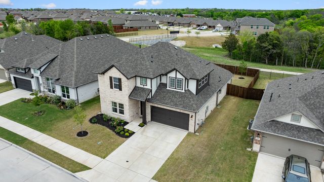 606 Creekview Lane, Lavon, TX 75166