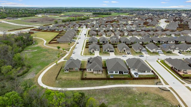 606 Creekview Lane, Lavon, TX 75166