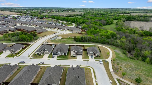 606 Creekview Lane, Lavon, TX 75166